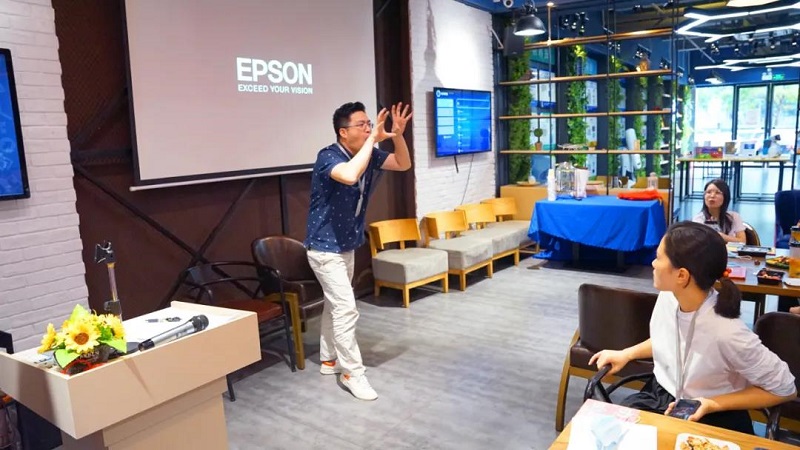 榜樣的力量丨MG不朽情緣物里9月份優秀員工&優秀新人表彰大會圓滿結束