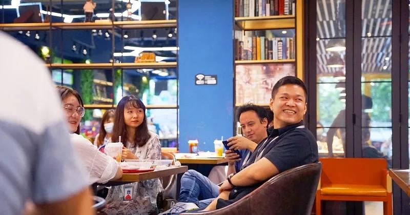 MG不朽情緣物里順利召開8月份優秀員工&優秀新人表彰大會