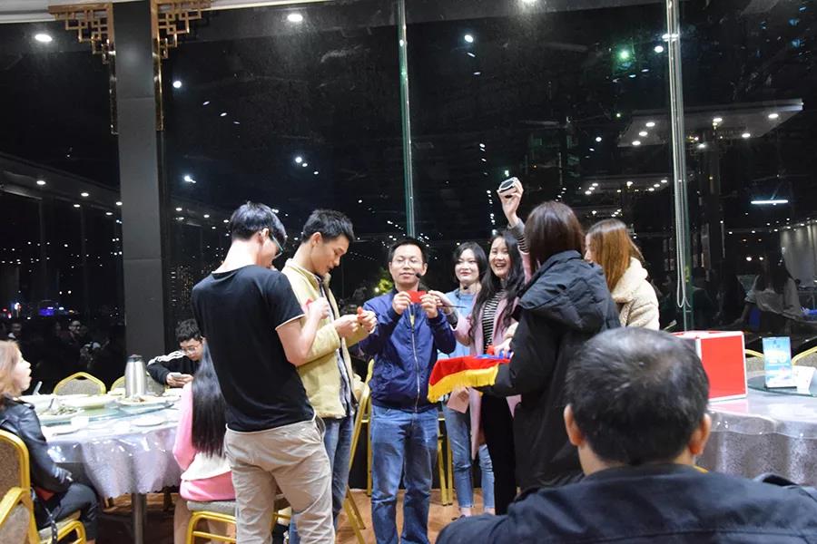 MG不朽情緣物里2019年年會盛典圓滿結束!